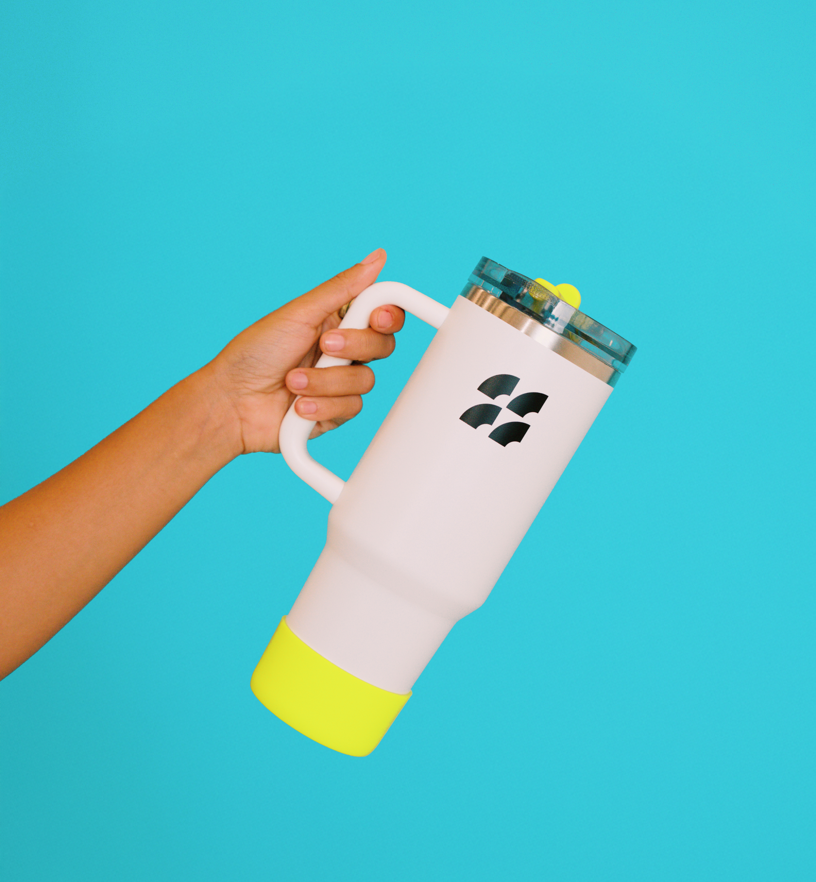 Clutch Bottle 40 oz Insulated Stainless Steel Tumbler with Handle